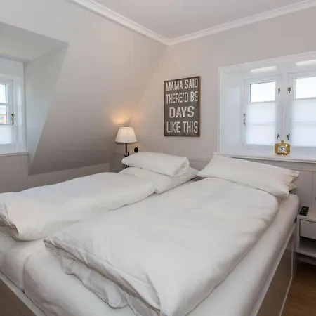 Villa-aegir-whg-josi-modern-mit-sauna-wellnessmoeglichkeit *