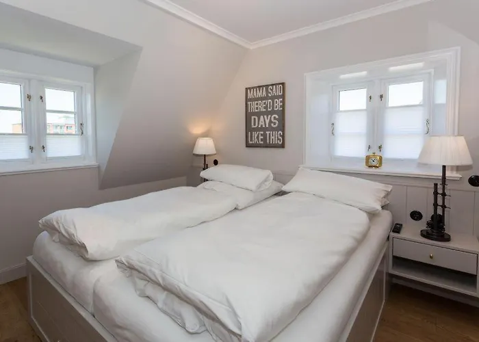 Villa-aegir-modern-mit-sauna-wellnessmoeglichkeit *